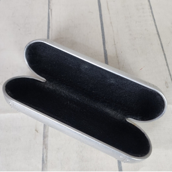 Vintage Oakley Aluminum Vault Sunglasses Case Only Submarine Torpedo - Picture 11 of 11